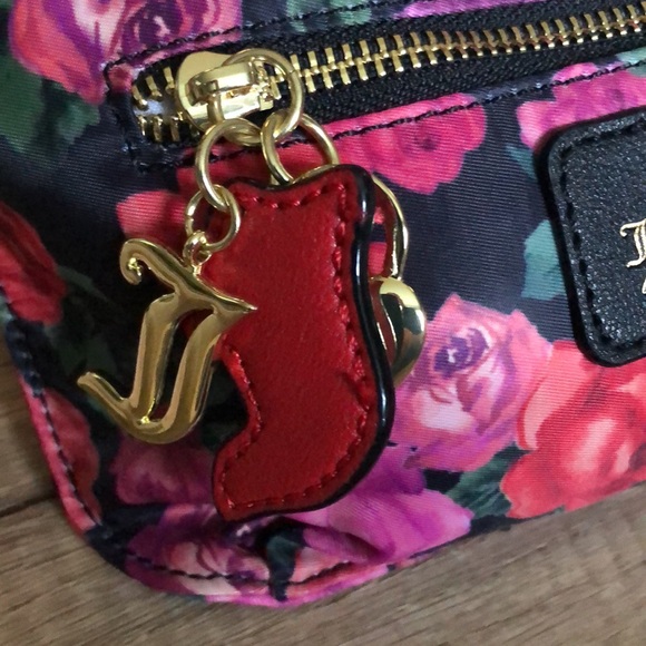 Juicy Couture Belt Pac - Picture 5 of 10